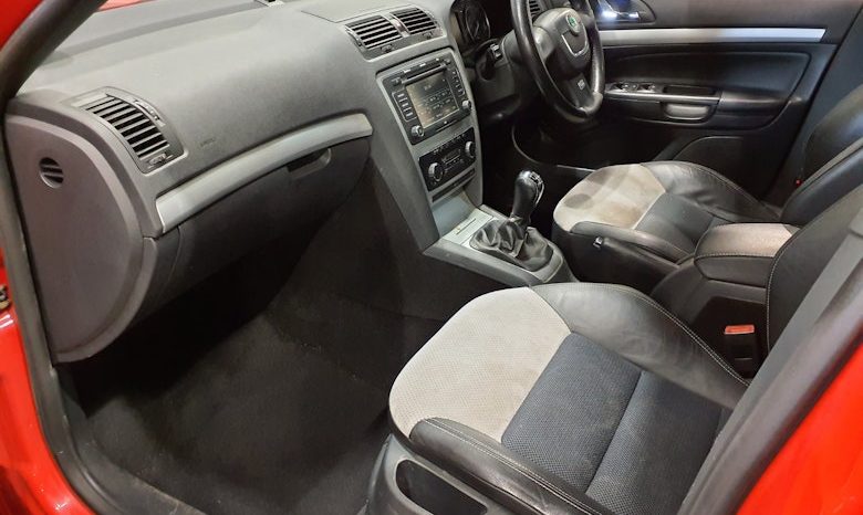 2010 SKODA OCTAVIA OCTAVIA VRS TDI CR full